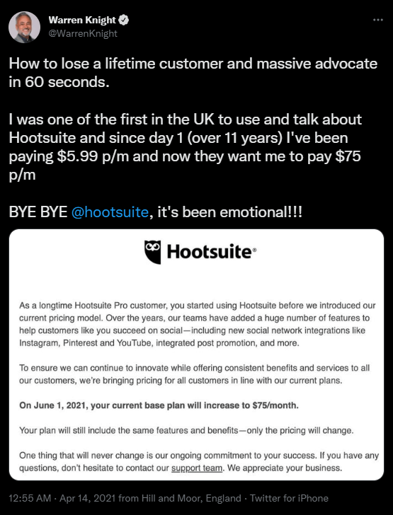 Twitter review on Hootsuite pricing by customer